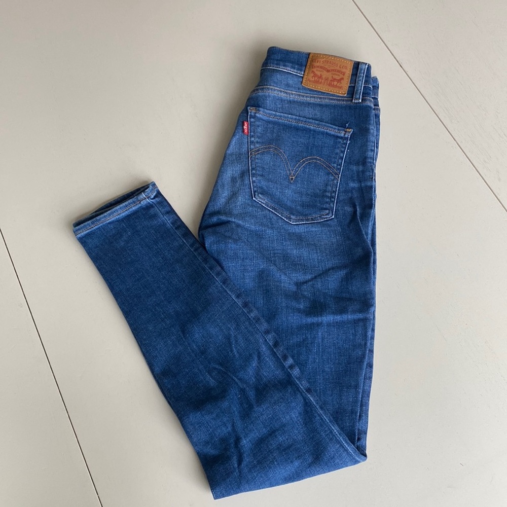 Levi’s Mile High Super Skinny jeans Size 29